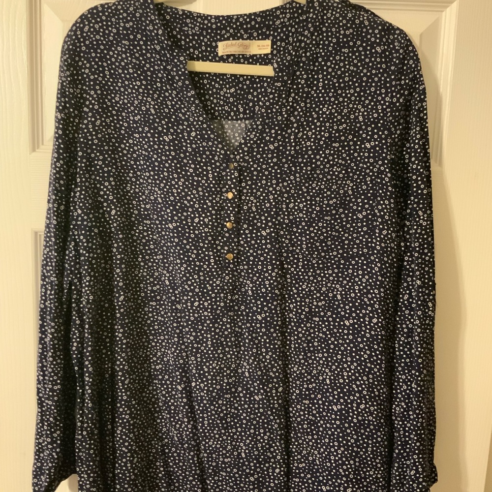 Ladies long sleeve blouse